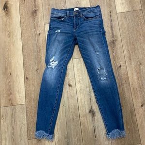 Stretch frayed hem denim